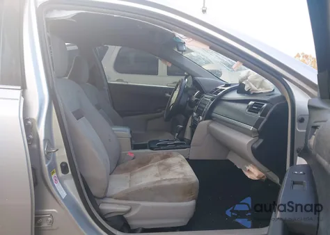 2012 Toyota Camry L z USA, uszkodzony, nr VIN 4T1BF1FK4CU523486